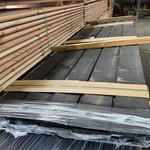 Ca. 25x Zweeds Rabat zwart gecoat, 26x190mm, lengte 400cm